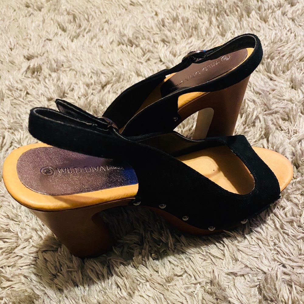 Heels - Picture 2 of 3